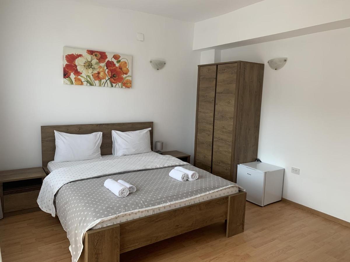 Casa Ana Serena Ieşelniţa Exteriér fotografie