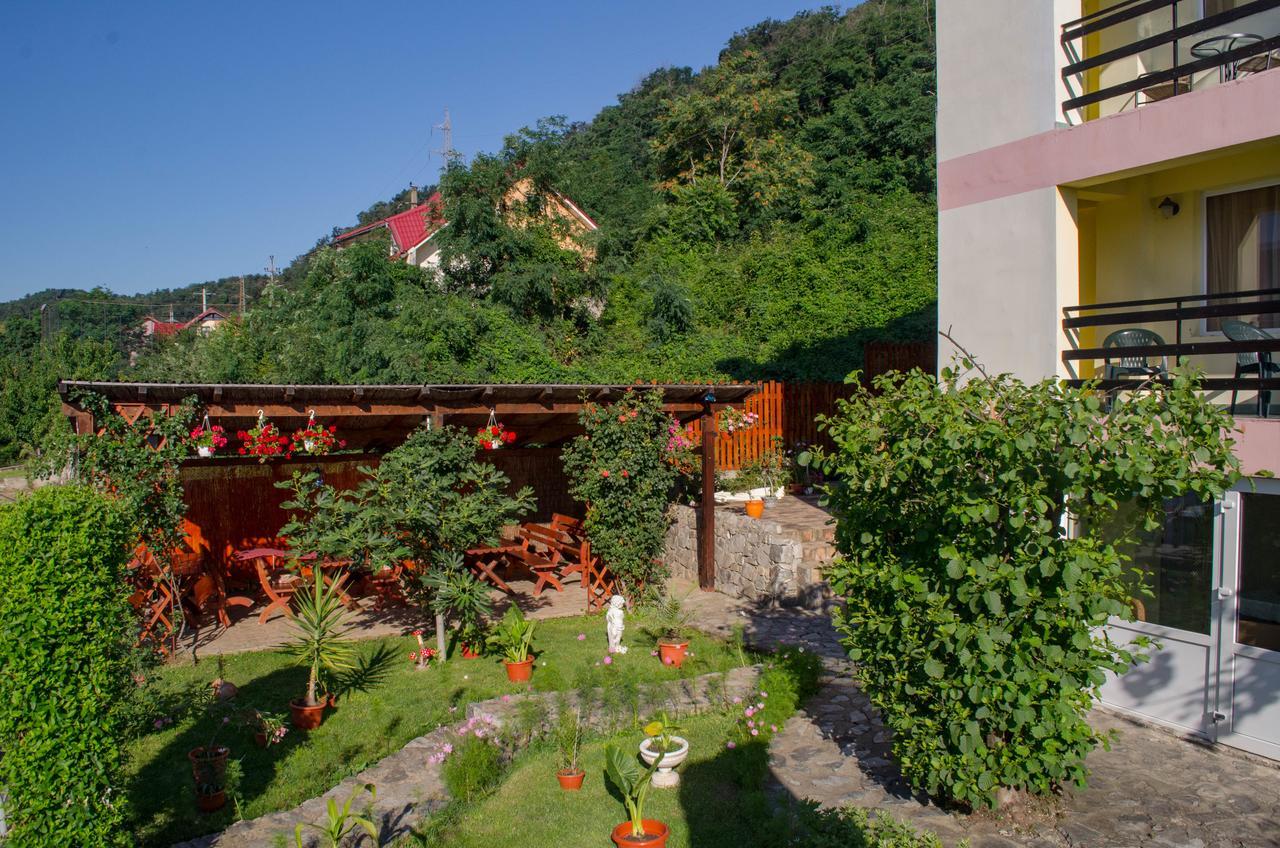 Casa Ana Serena Ieşelniţa Exteriér fotografie