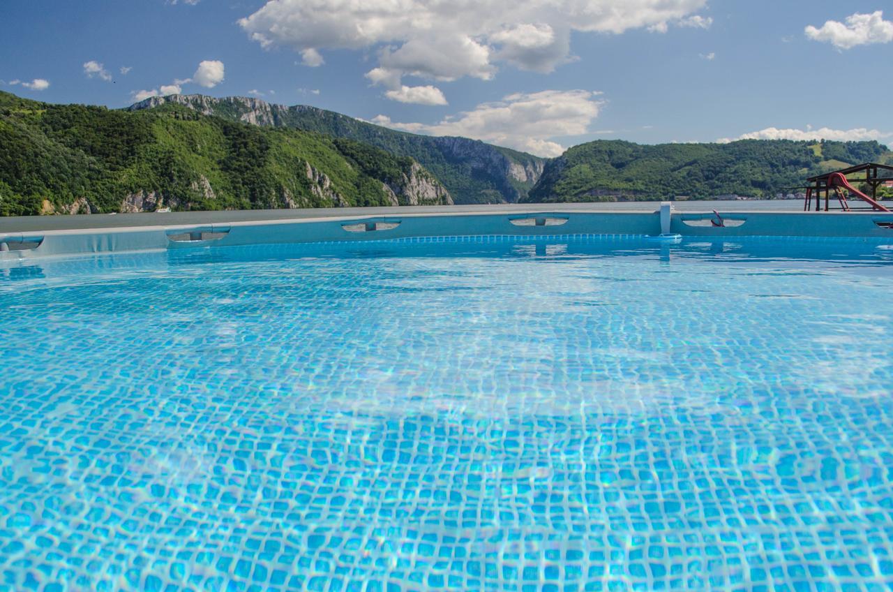 Casa Ana Serena Ieşelniţa Exteriér fotografie